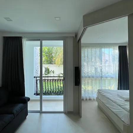 Downtown Cozy Garden Olympus - Lin Apartment Pattaya