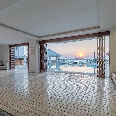 Sunniva Pratamnuk Apartment Pattaya