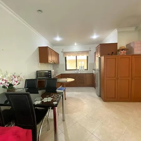 Luxury Semi-2bd Pool Near & Walking Street