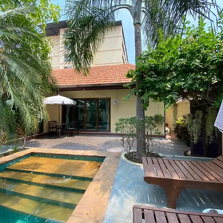 Luxury Semi-2bd Pool Near & Walking Street วิลล่า *