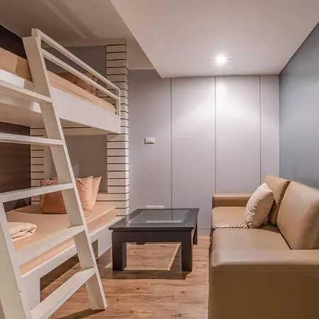 Sunniva Pratamnuk Apartment