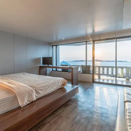 Sunniva Pratamnuk Apartment *