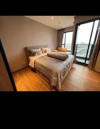 Once Aparthotel