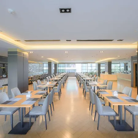 Lewit Pattaya, A Member Of Radisson Individuals