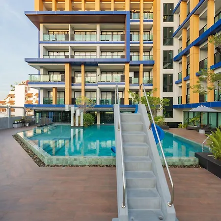 โรงแรม Lewit Pattaya, A Member Of Radisson Individuals 5*