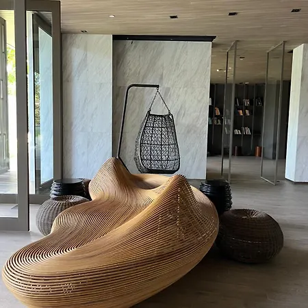 Wong Amat Luxury Condo--private Pattaya