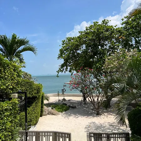 อพาร์ทเม้น Wong Amat Luxury Condo--private *