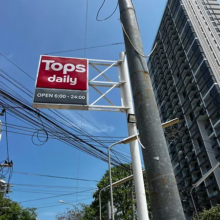 อพาร์ทเม้น Wong Amat Luxury Condo--private Pattaya