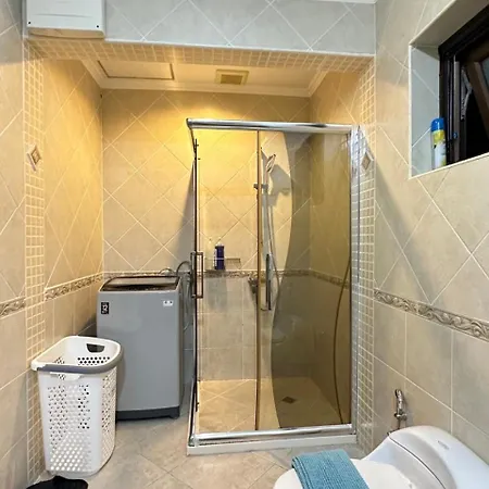Luxury Semi-2bd Pool Near & Walking Street วิลล่า Pattaya
