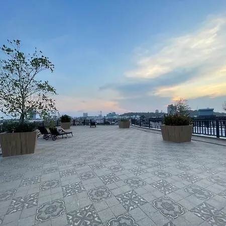 อพาร์ทเม้น Garden Olympus South *
