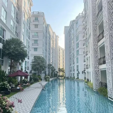 อพาร์ทเม้น Garden Olympus South