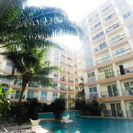Beach 7 Condo * Pattaya