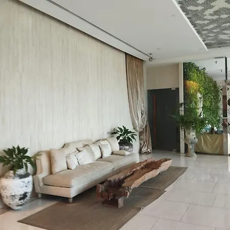 Apartment Riviera Wongamat Pattaya