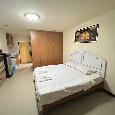 Apartment Mina View 7 *