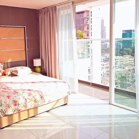 Penthouse With Great View Apartment *
