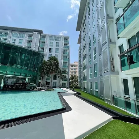 Center Apartment *
