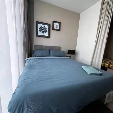 Apartment 小红书网红超大无边泳池edge豪华公寓 市中心 海滩300米