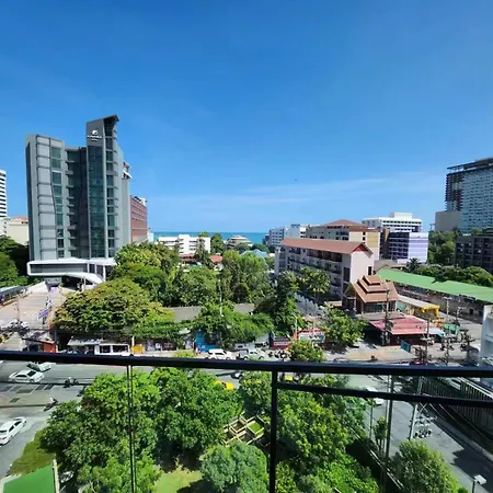 Apartment 小红书网红超大无边泳池edge豪华公寓 市中心 海滩300米
