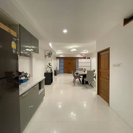 Cozy&beach House-2brs, Beach, Walking St, Pier Holiday home Pattaya
