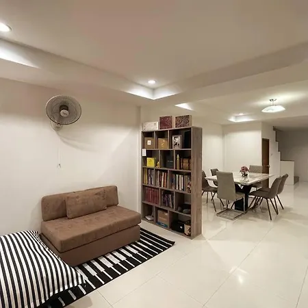 Cozy&beach House-2brs, Beach, Walking St, Pier * Pattaya