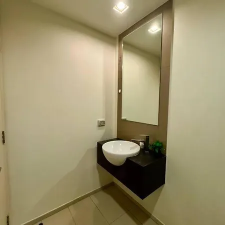 Unixx South High Speed Sea View By May'sa Apartment *