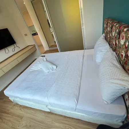 Apartment Grande Caribbean By Somphong Pattaya