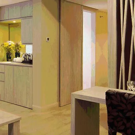 Hotel The 