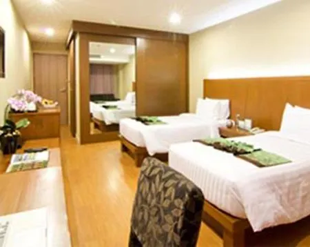 Hotel The 