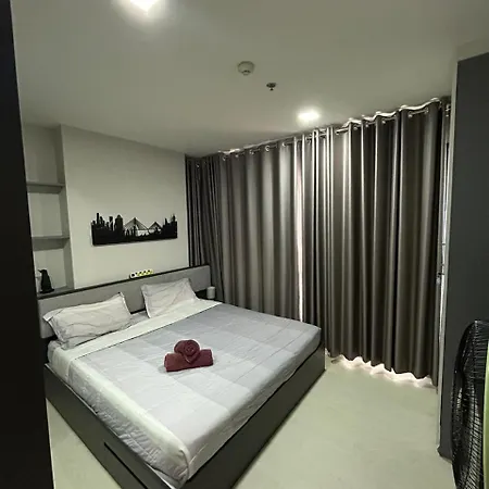 Apartment The Base Central 2 Bedrooms Pattaya