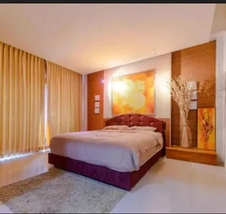 โรงแรม Pasadena 2*