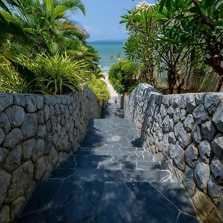 Villa Majestic 2bedroom Poolvilla51, Gate Pattaya