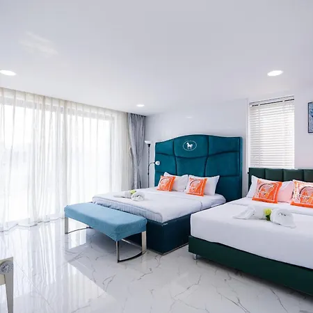 Your Days Pool Pattaya