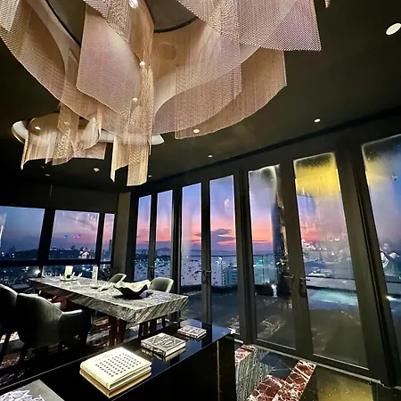 Edge Cozy Vacation Infinite Sky Pool Pattaya