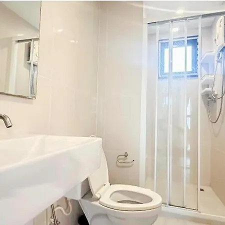 Stylish 2 Bedroom /central Pattaya/200m To
