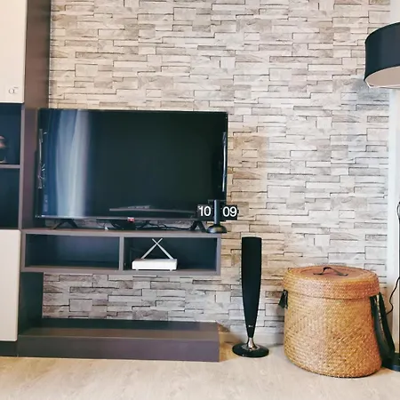 Apartment Stylish 2 Bedroom /central Pattaya/200m To Pattaya