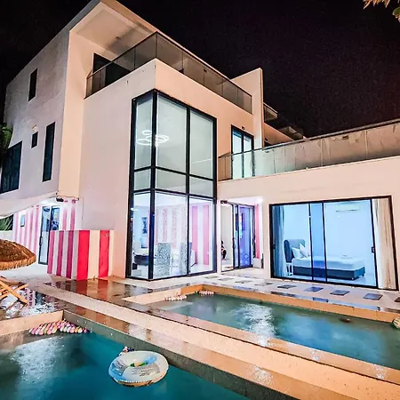 Villa Palm Spring Villas 8 Bedrooms Luxury Villas *
