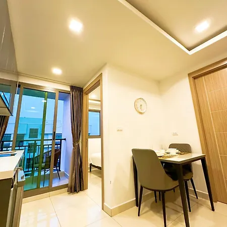 Arcadia Continental Pool View * Pattaya