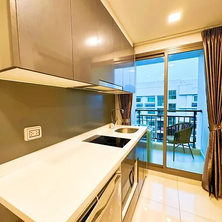 Arcadia Continental Pool View Pattaya