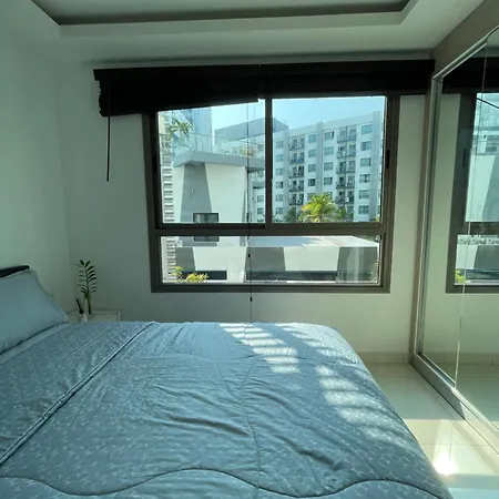 Acadia อคาเดียบีชรีสอร์ต Apartment Pattaya