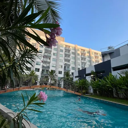 Acadia อคาเดียบีชรีสอร์ต * Pattaya