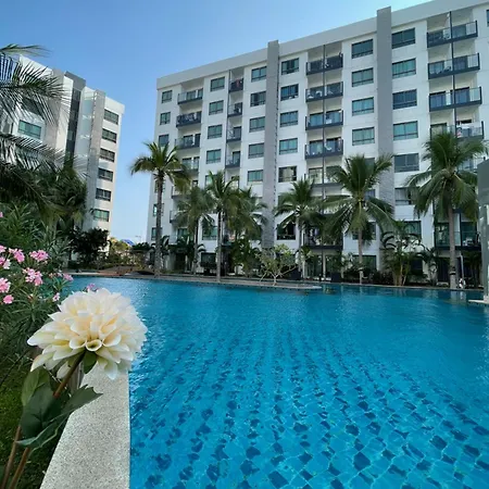 Acadia อคาเดียบีชรีสอร์ต *