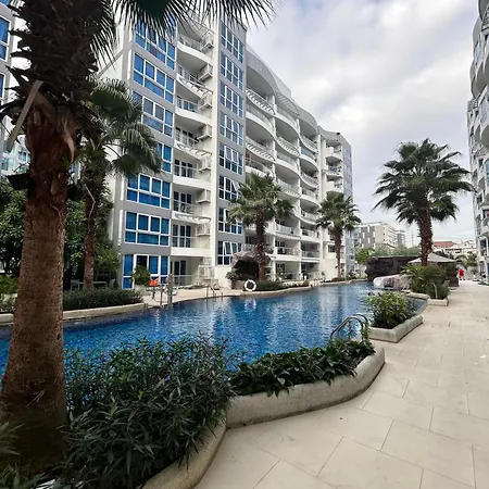 Apartment 秘狗公寓grand Avenue Pattaya