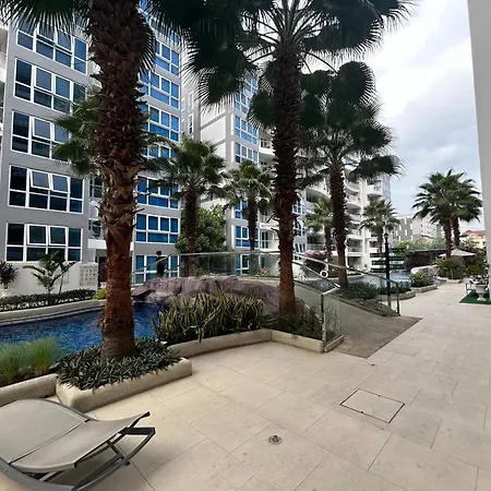 秘狗公寓grand Avenue Apartment Pattaya
