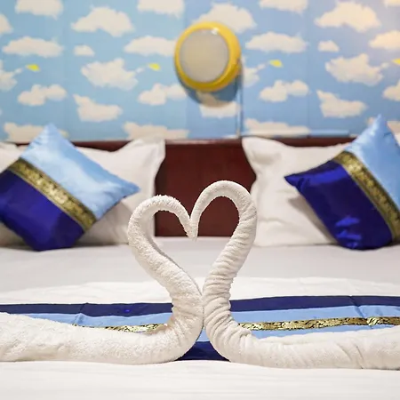 อพาร์ตโฮเทล Marine Paradise Encore 3*