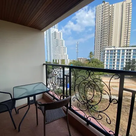 Nova Mirage By Etaji Apartment *