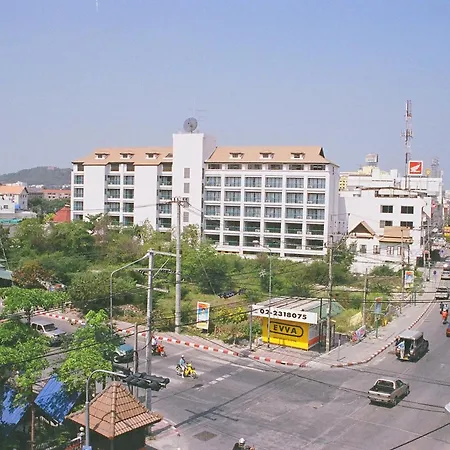 Diamond Place โรงแรม 3*