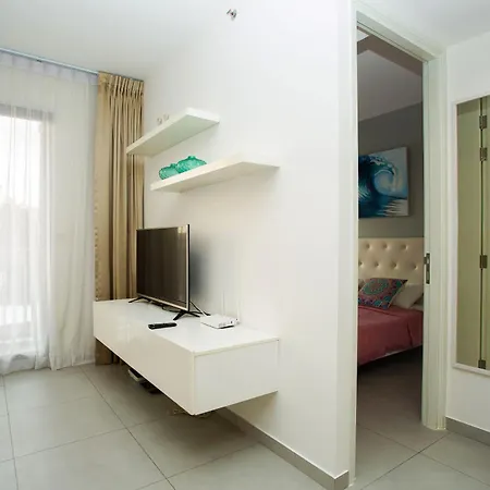 อพาร์ทเม้น Unixx South By Gv Pattaya