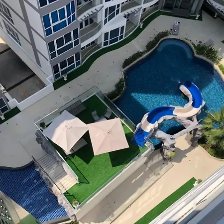 Luxury Business Suits In Grand Avenue By Estates Apartment Pattaya
