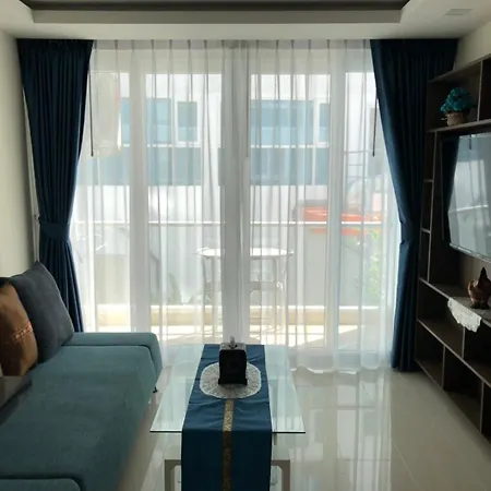 Luxury Business Suits In Grand Avenue By Estates Apartment *