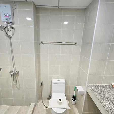 อพาร์ทเม้น View Talay 5 - Beachfront Ocean View - High Floor & Huge Pool *